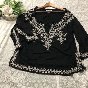 Gorgeous Black Top